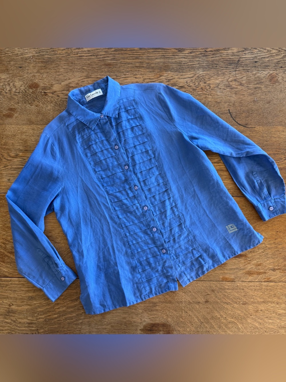 Guy Laroche 100% LINEN Blue Pleated Front Button-Down Shirt